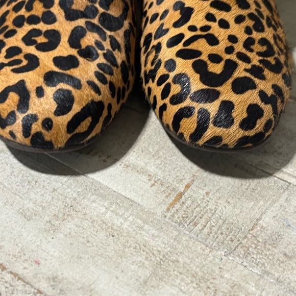 ❤️Earth Sparta Leopard Print Ankle Boots-Sz 8.5 - Picture 4 of 7